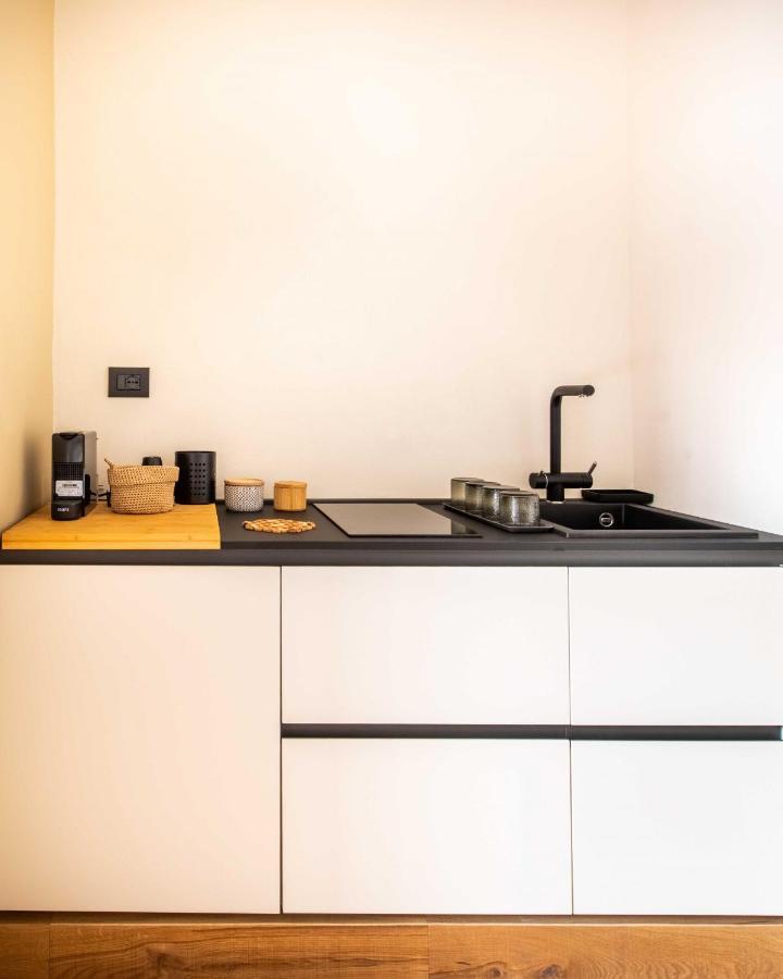 Candeloro Boutique Apartments By Wonderful Italy Чефалу Екстериор снимка